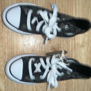 little girl butterfly platform converse